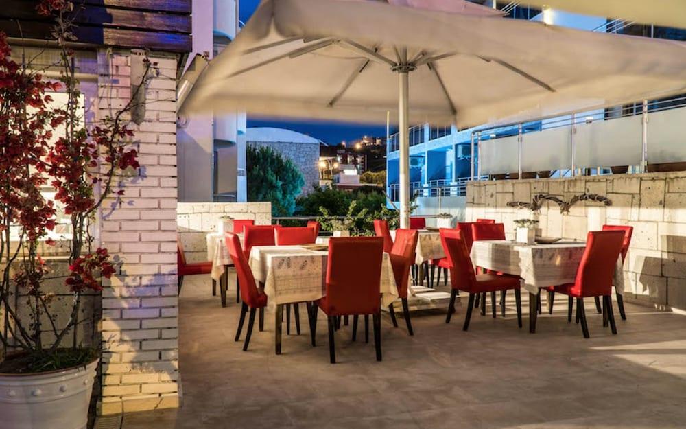 Otel Yeni Çeşme 외부 사진