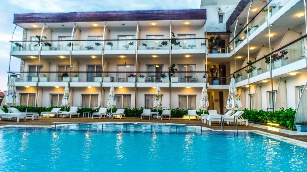 Otel Yeni Çeşme 외부 사진